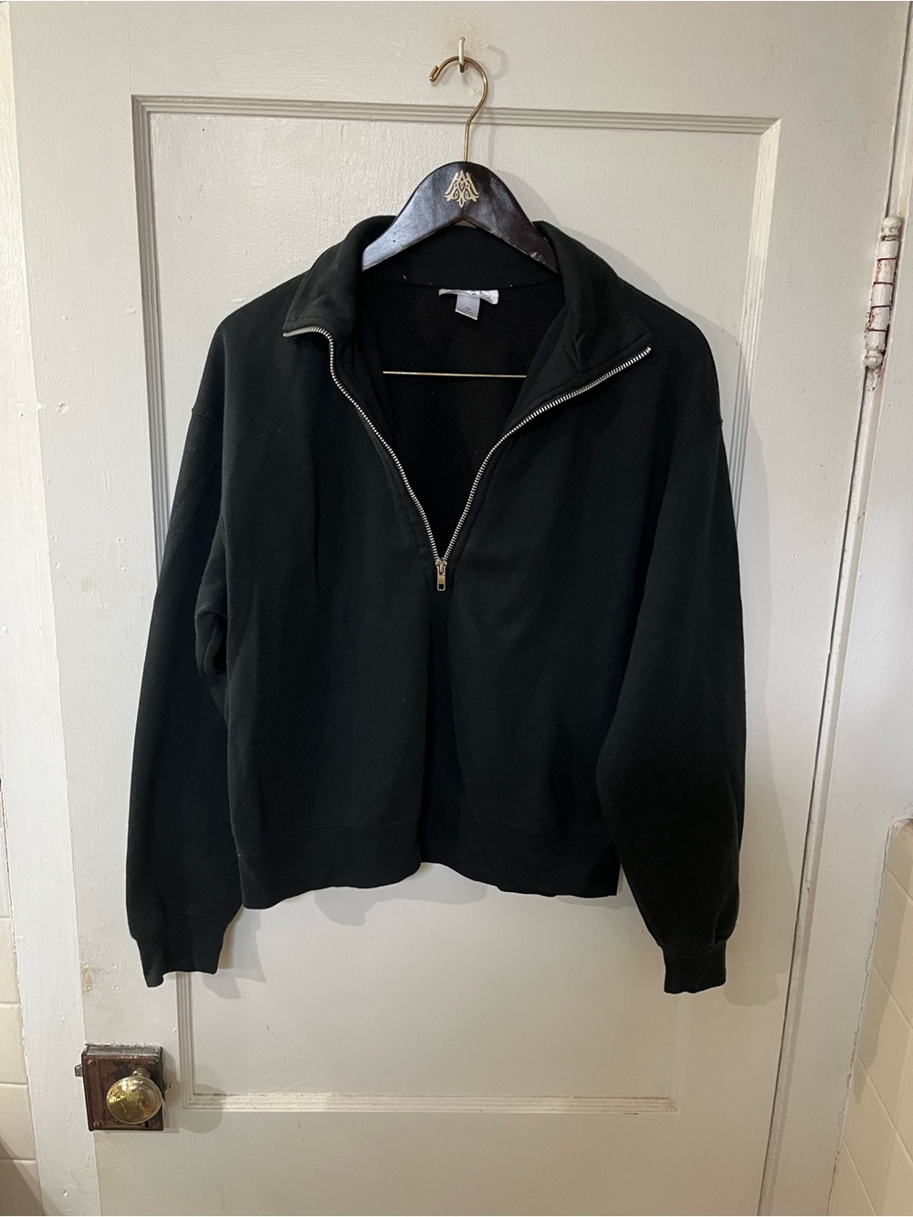 Just Be Black Quarter Zip Sweatshirt Pullover Size Small S EUC Oversized Fleece